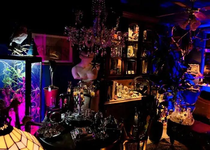 Magical Wizardry Flat In Central London